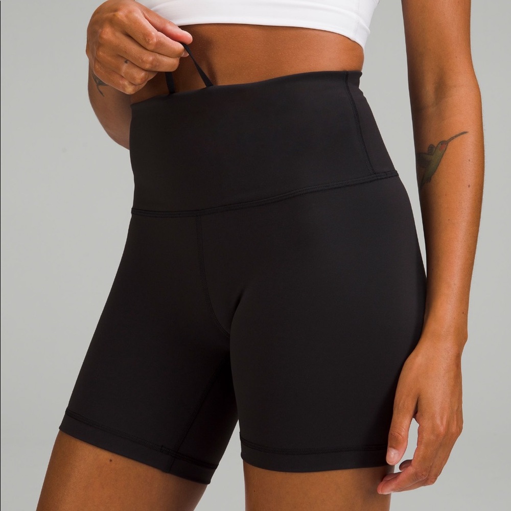 Lululemon Wunder Train High Rise 6” Short